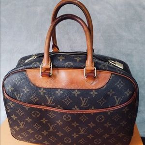 Louis Vuitton Deauville